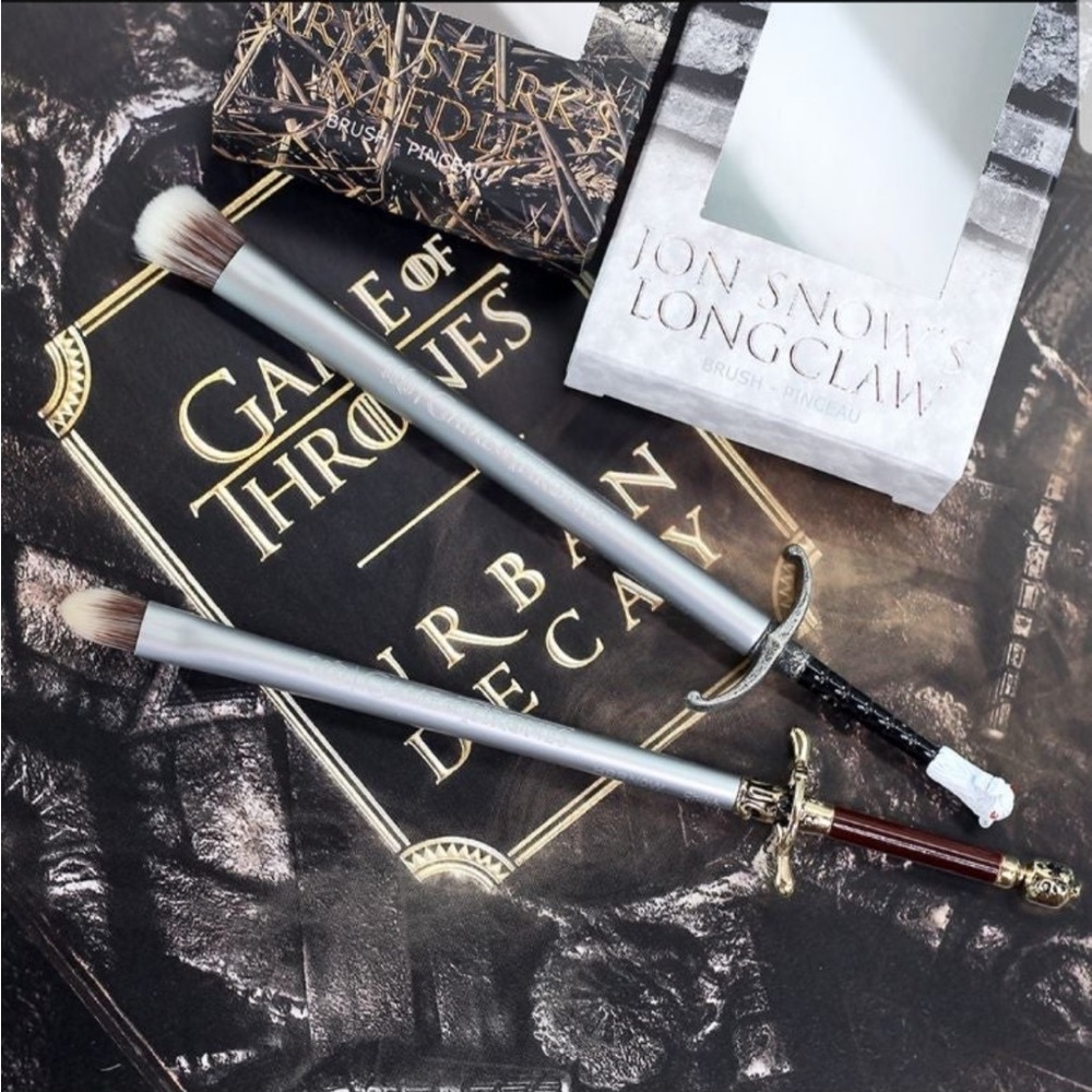 Urban Decay Game of Thrones brush set